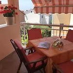 Apartament House Maric *