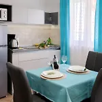Apartament House Maric *
