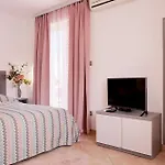 House Maric *