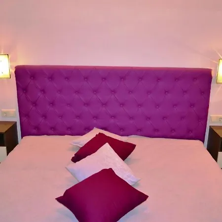 Apartament House Maric *