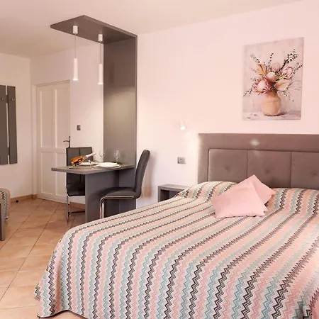 House Maric Апартаменты Пореч