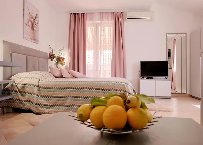 House Maric 아파트 *