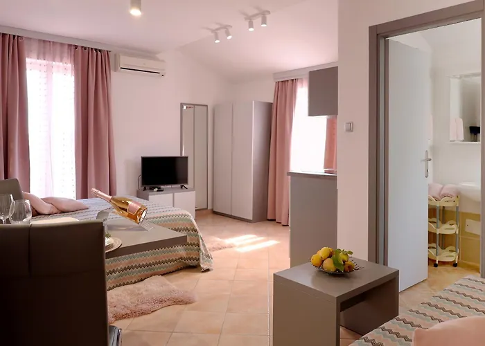 House Maric 아파트 *